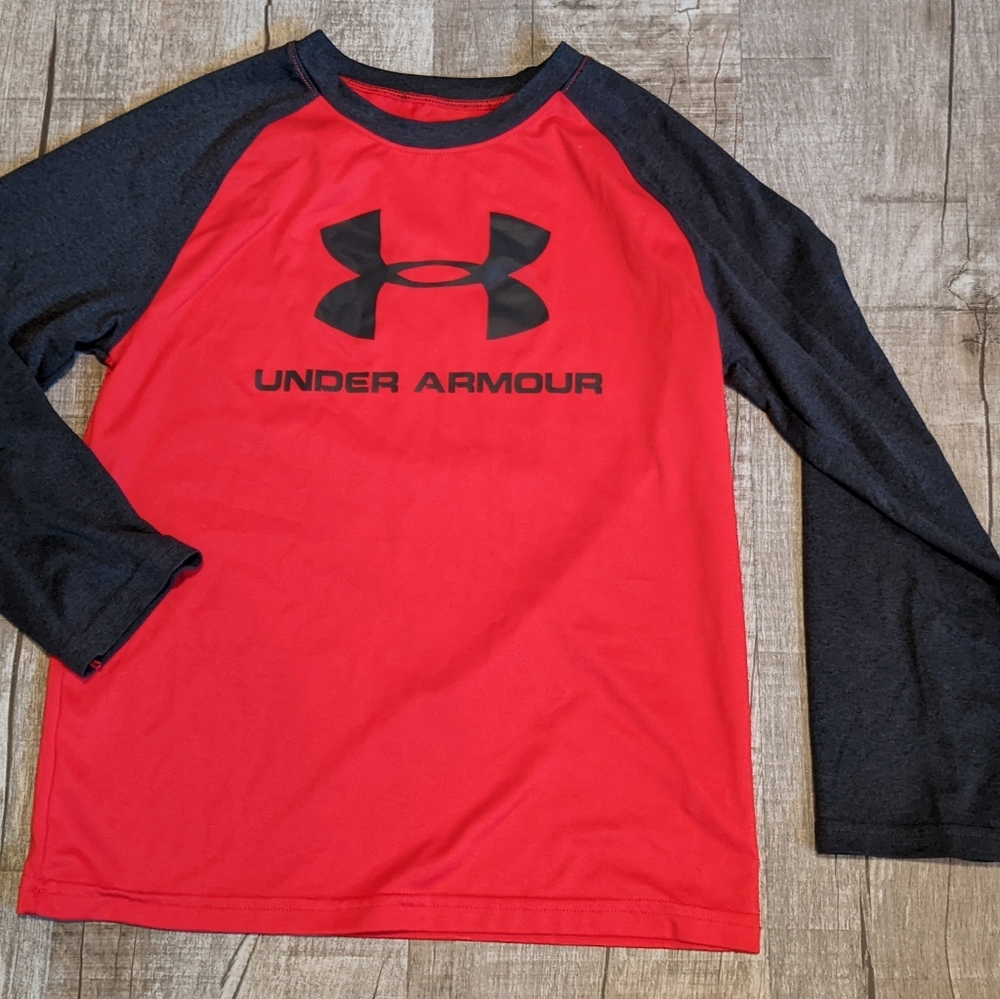 Under Armour sz 7 shirt